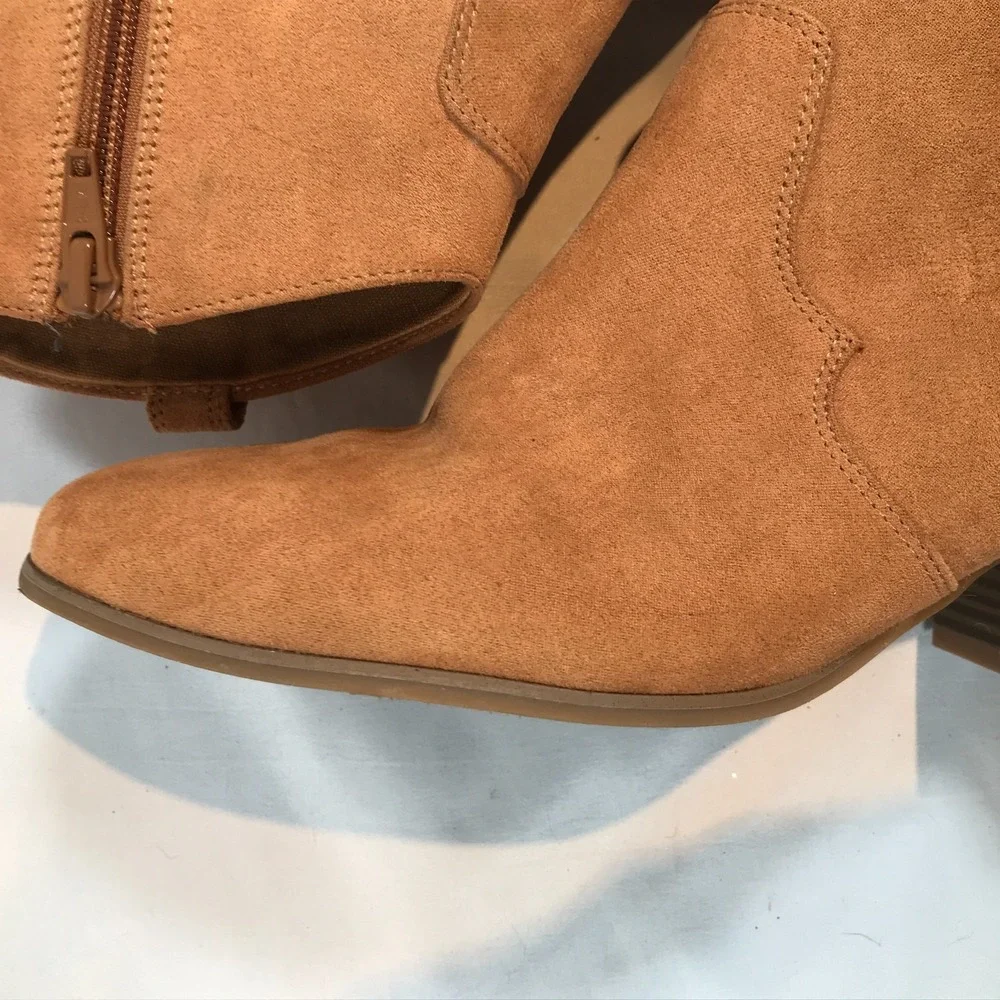 Old Navy Womens Cognac Faux Suede Pointed Toe‎ Block Heel Ankle Boots Size 10